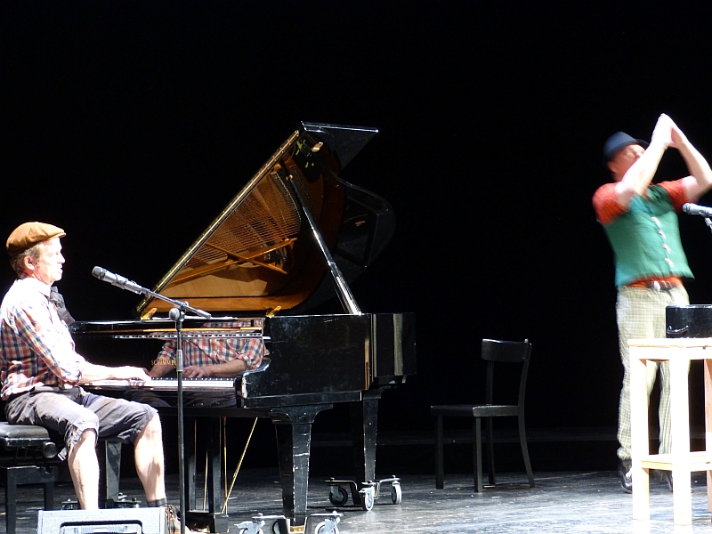 So sah das aus: eine Flosse.....